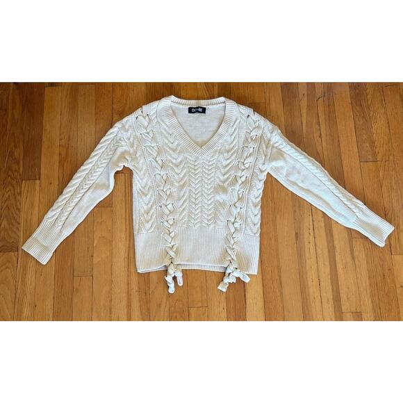 Chunky Cream Cable Knit Lace-Up Sweater – Small - Soft Grunge Cabincore Holiday - Picture 2 of 6
